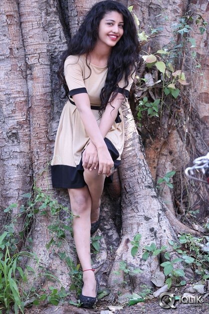 Daksha-Nagarkar-Interview-About-Hora-Hori